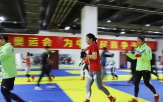 拳击控场之道：以控制把握比赛节奏的实战精要